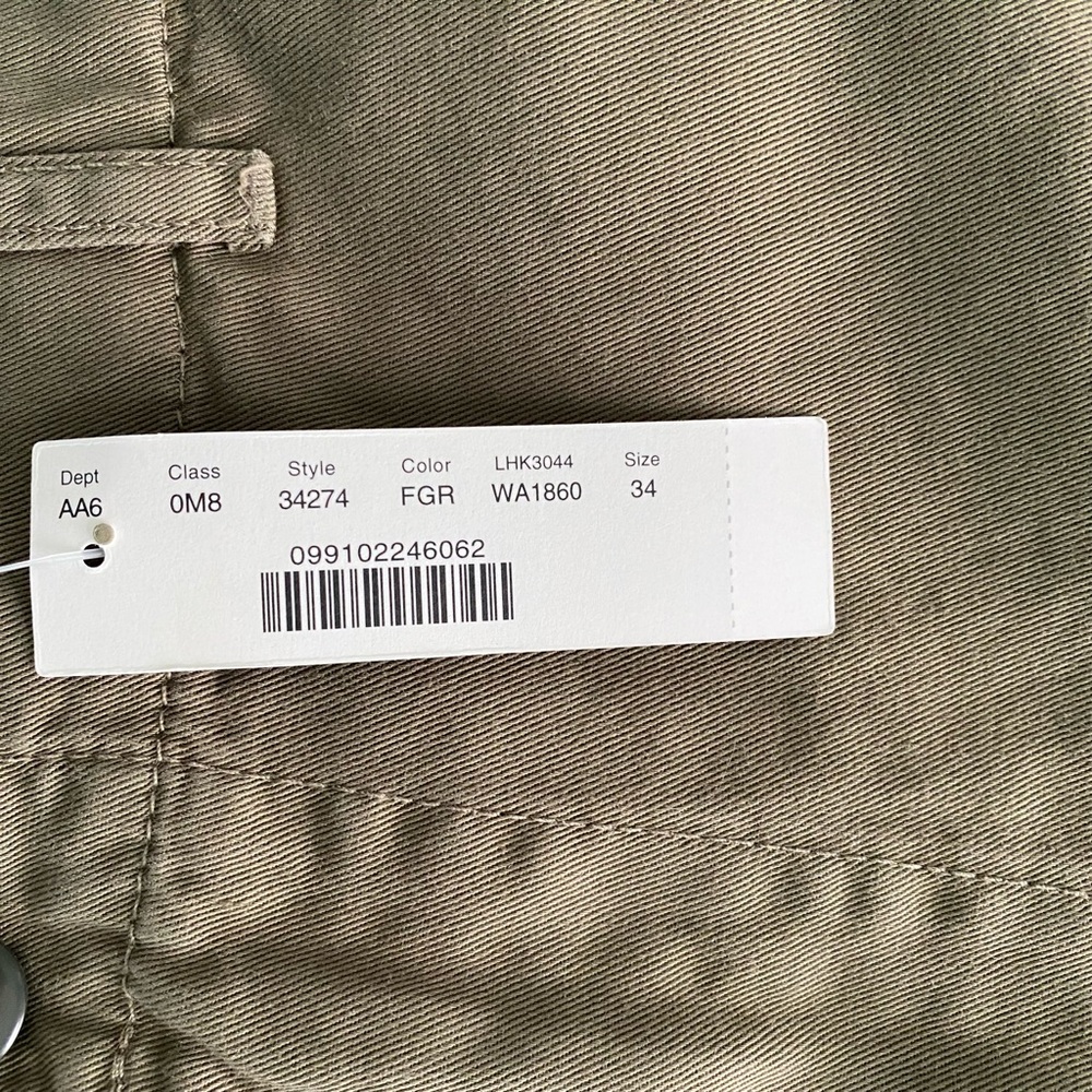 J.Crew Men’s Cargo Shorts | Sz. 34 - Picture 3 of 5